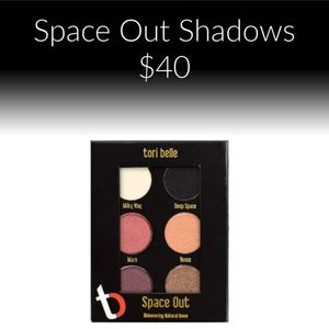 Tori  Belle Space Out Pallet